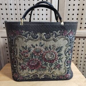 Vintage Floral Needlepoint Tapestry Stand up Bag Unique Classic Detailed Purse